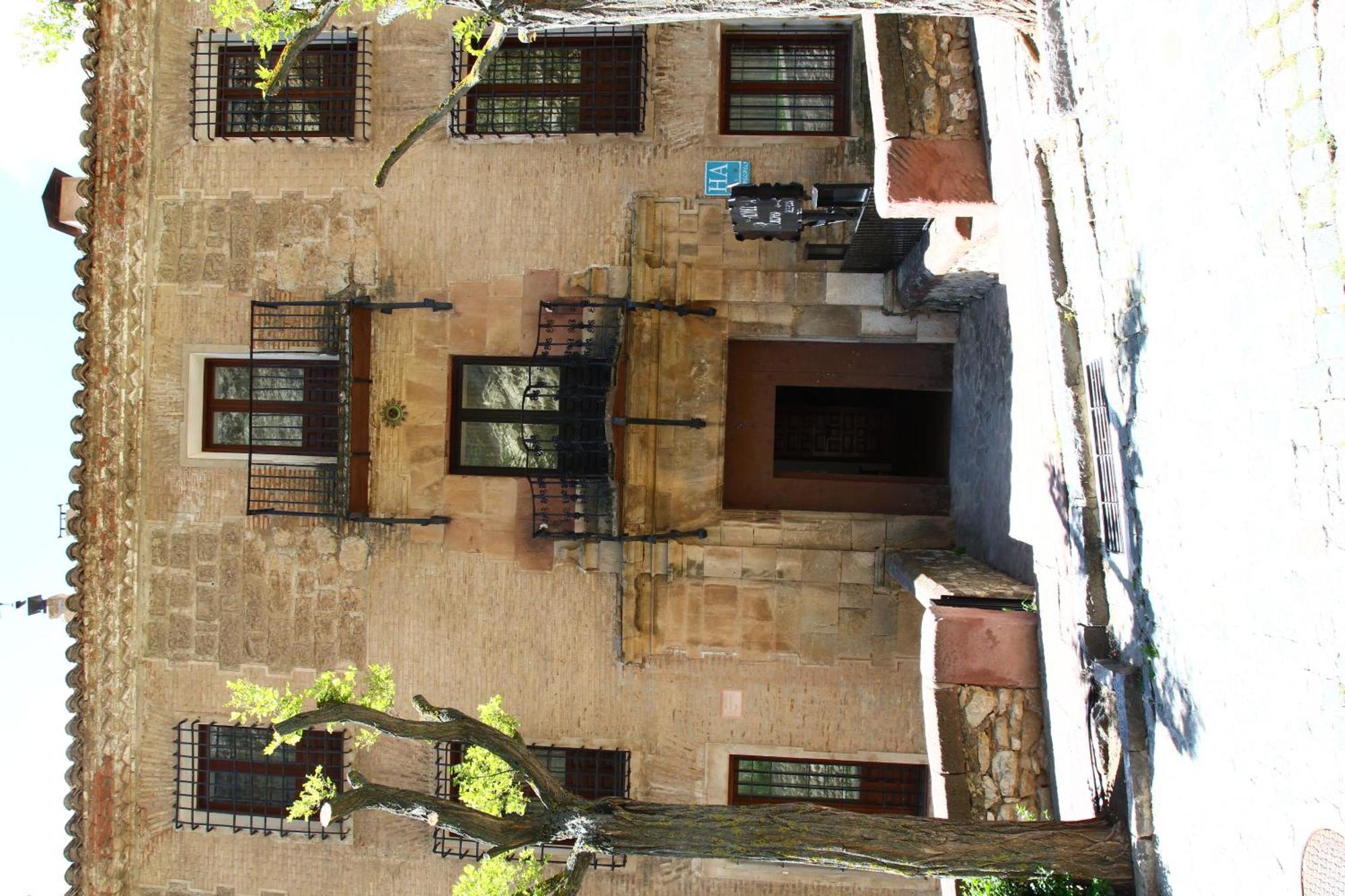 Hotel Arabia Albarracin Exterior photo