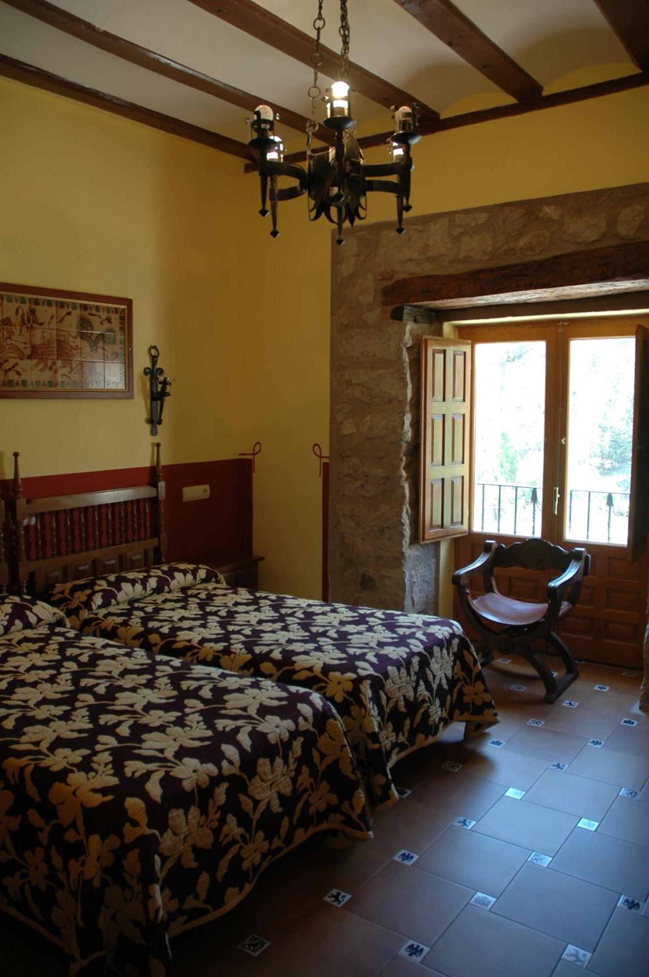 Hotel Arabia Albarracin Exterior photo