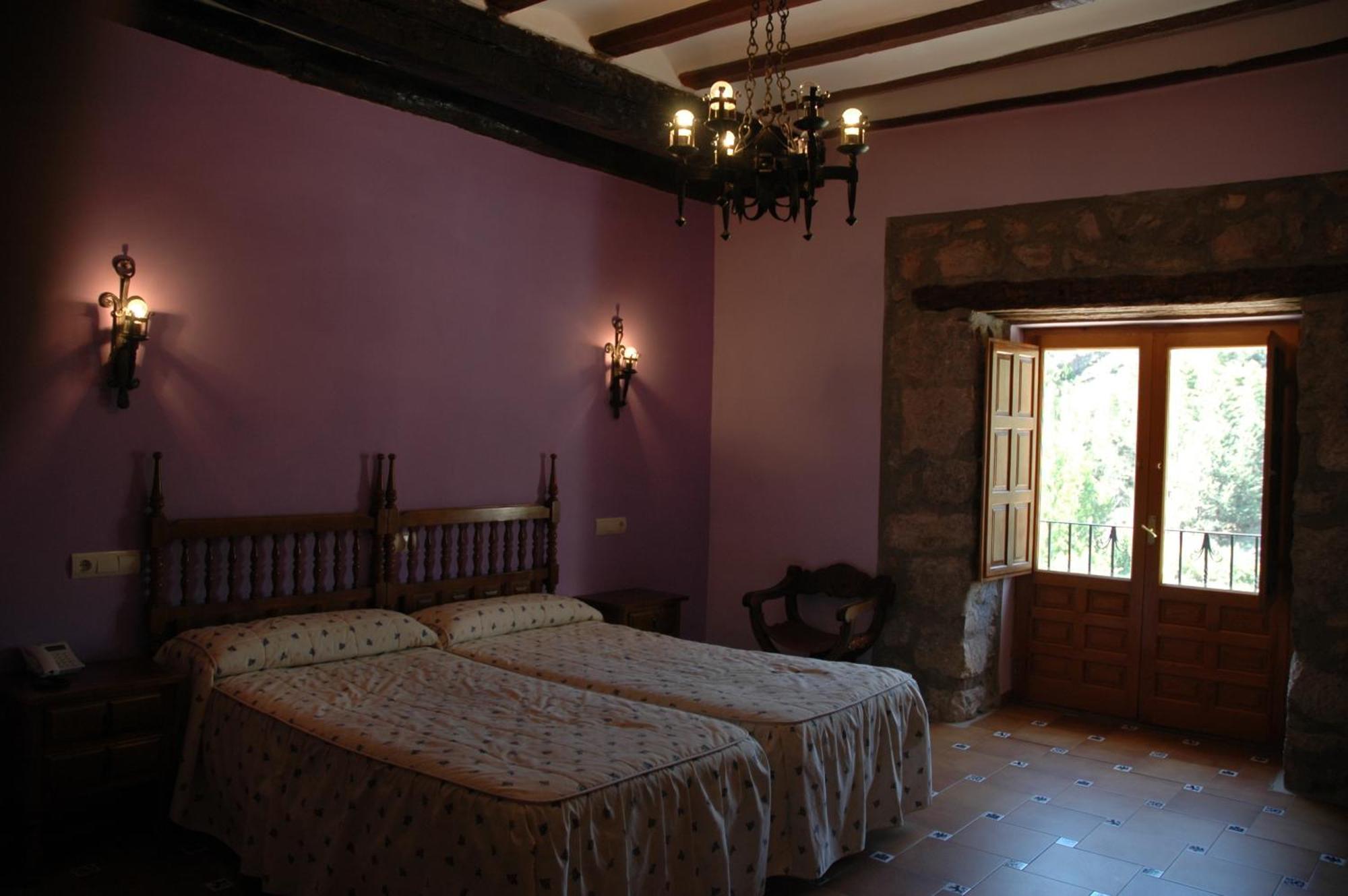Hotel Arabia Albarracin Exterior photo