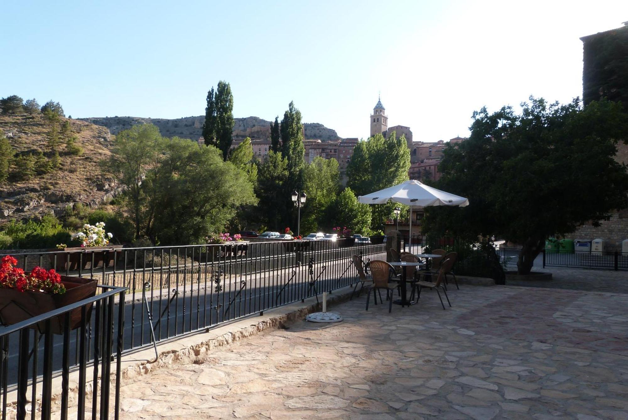 Hotel Arabia Albarracin Exterior photo