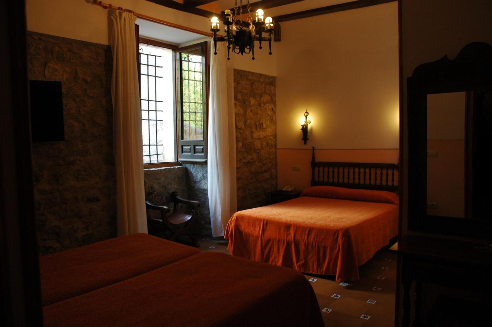Hotel Arabia Albarracin Exterior photo