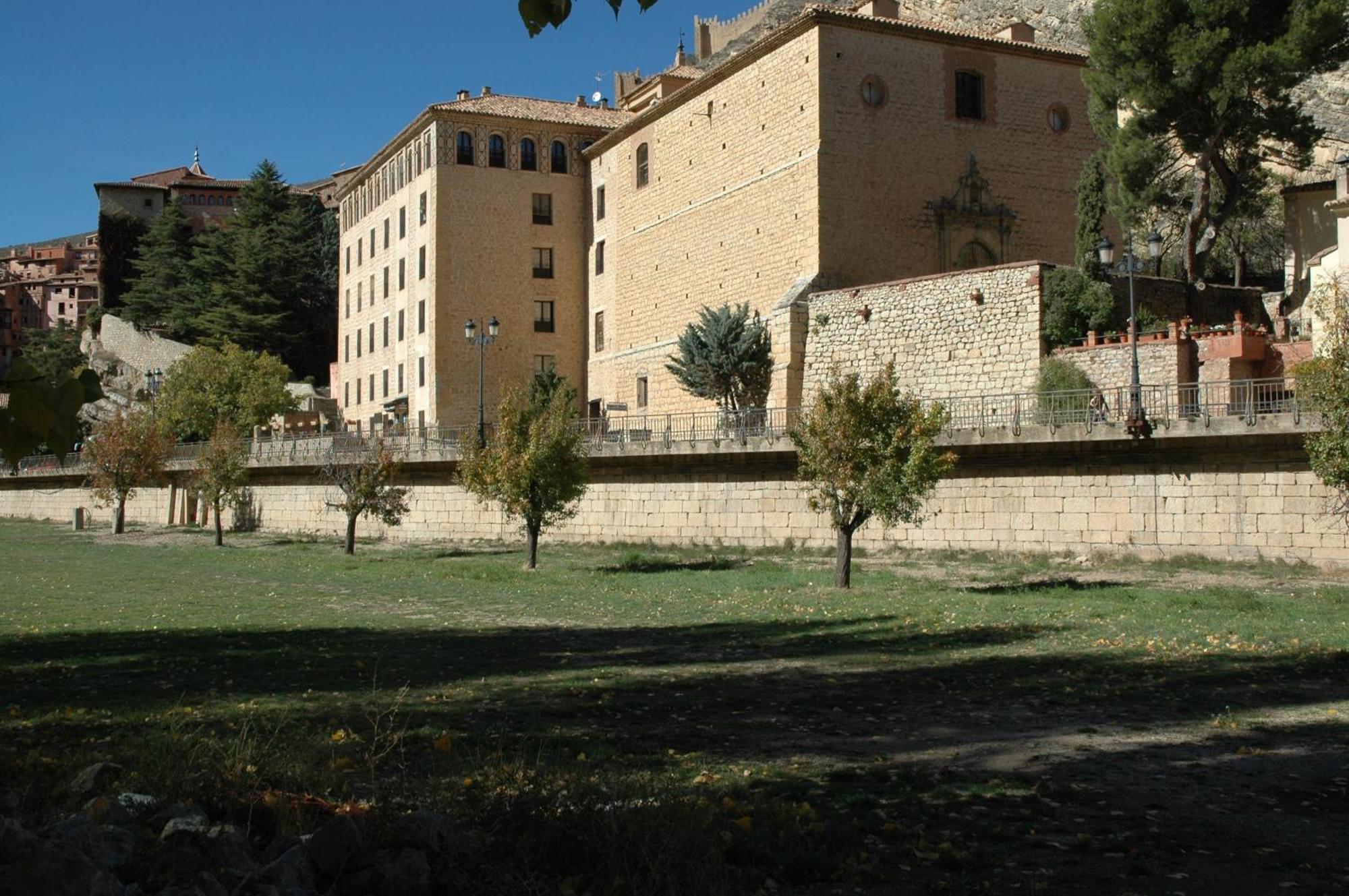 Hotel Arabia Albarracin Exterior photo
