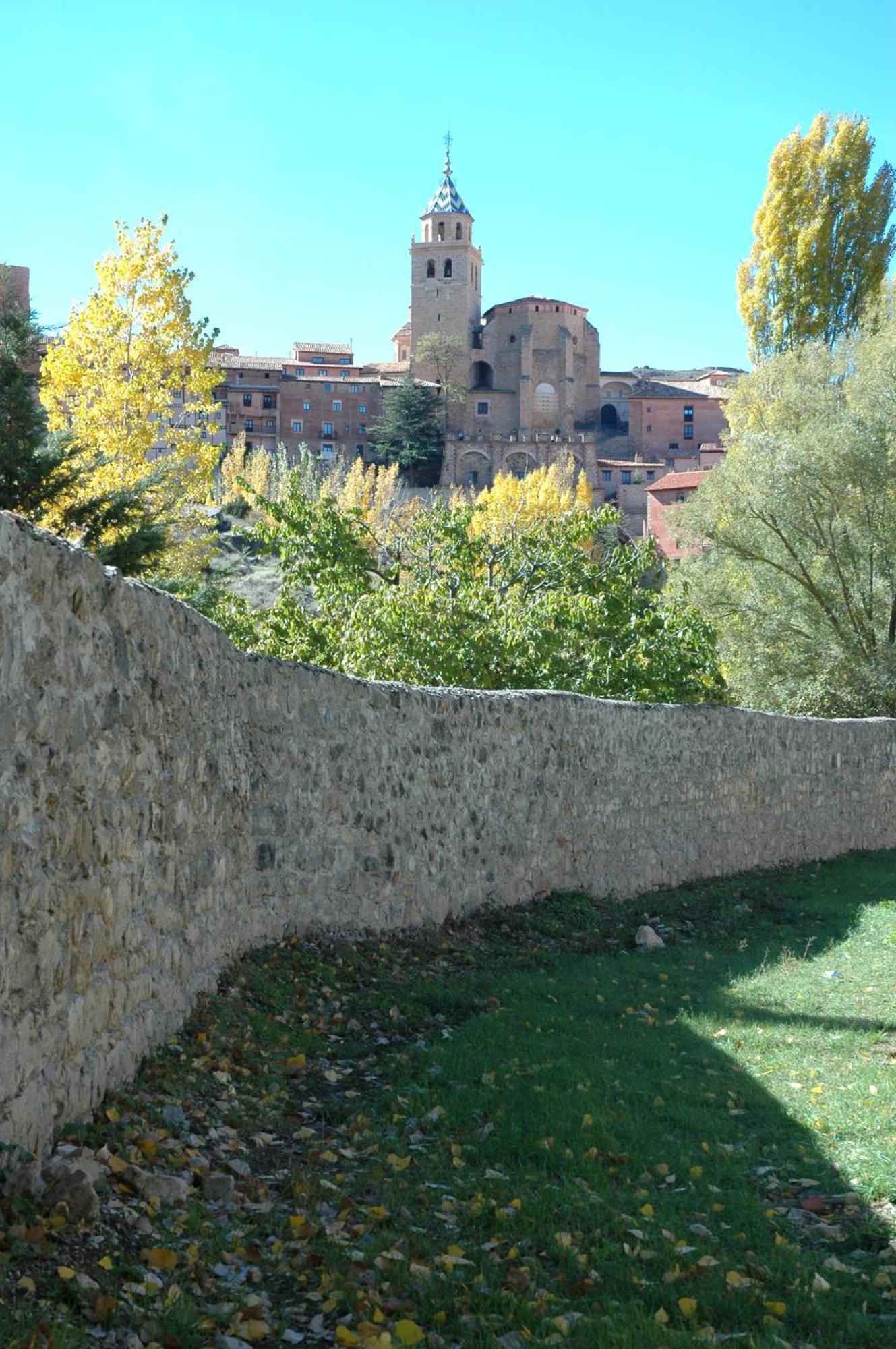 Hotel Arabia Albarracin Exterior photo