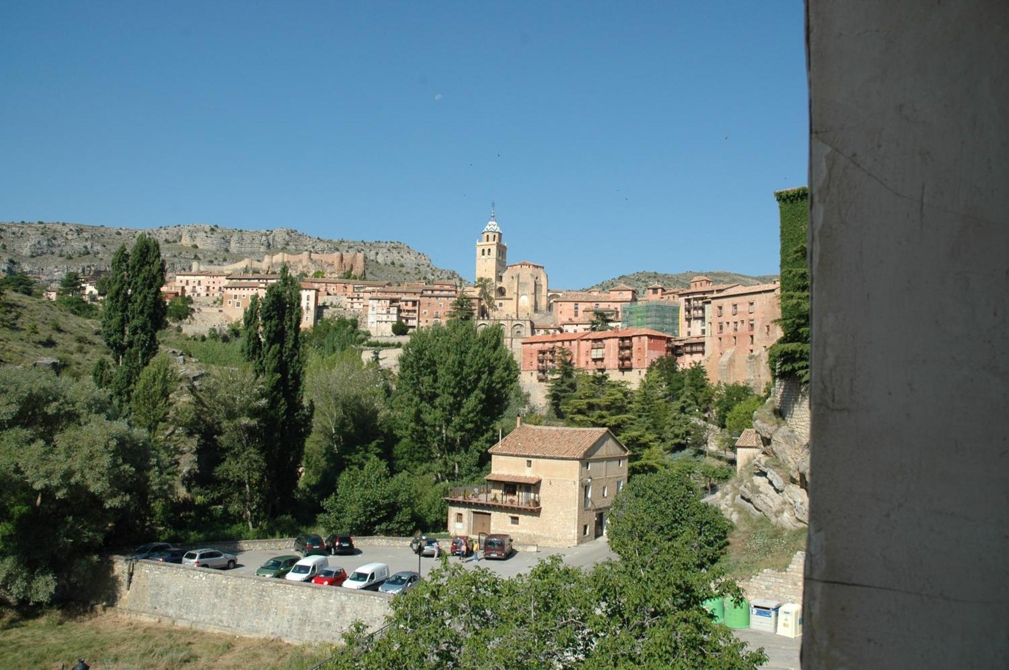 Hotel Arabia Albarracin Exterior photo