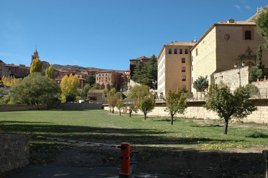 Hotel Arabia Albarracin Exterior photo